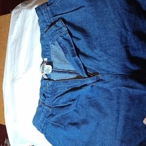 Averroe size 10 women's jeans shorts